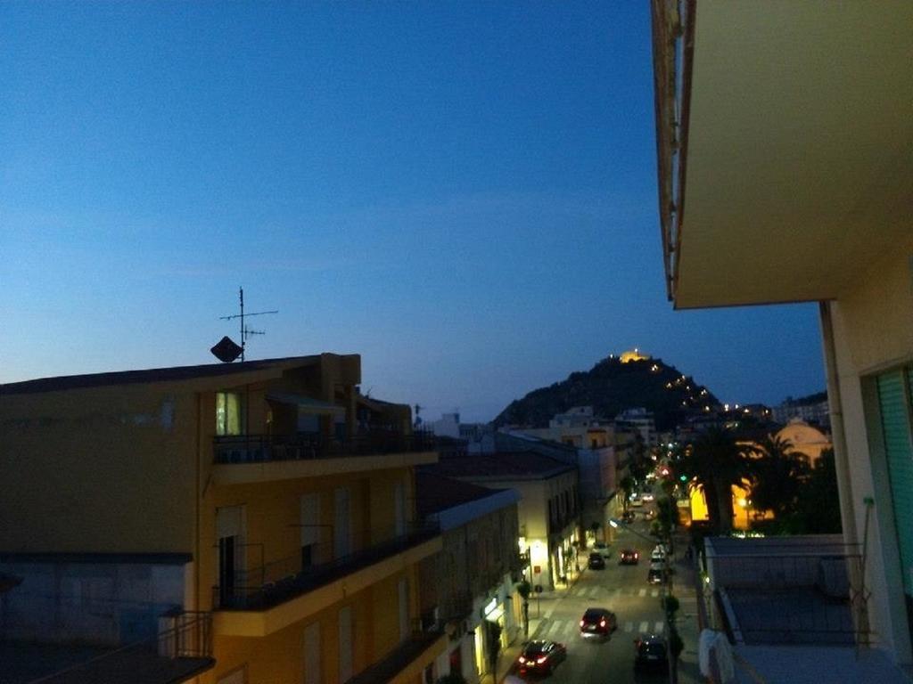 B&B Del Centro Capo dʼOrlando Exteriör bild